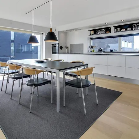 Leto - 2km From The Sea By Interhome